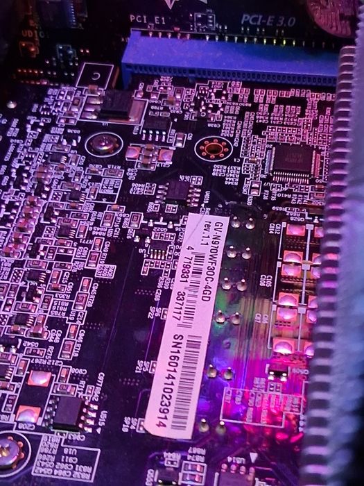 Karta graficzna nVidia geforce gtx 970 4gb