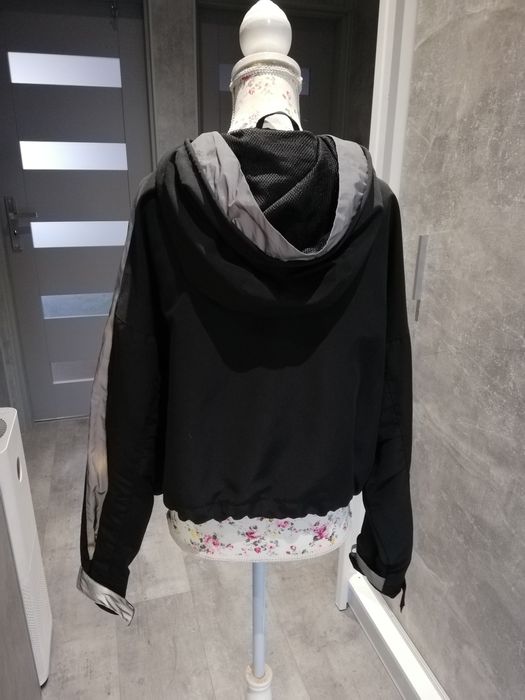 Kurtka oversize z elementami odblaskowymi M 38 Clockhouse