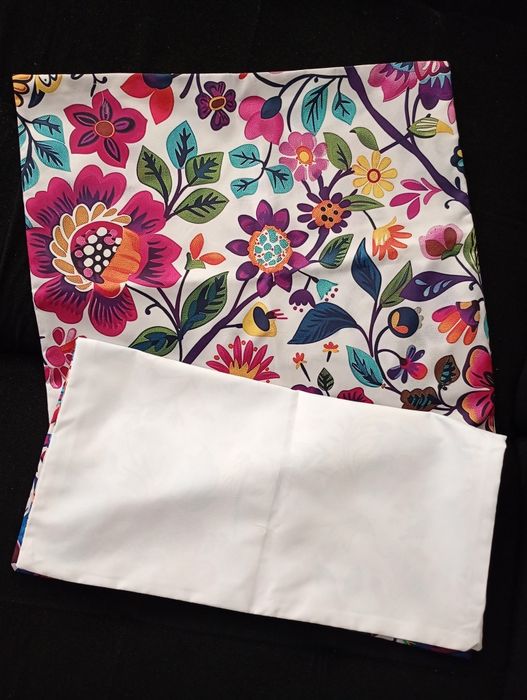 Poszewki na poduszkę 45x45 4szt