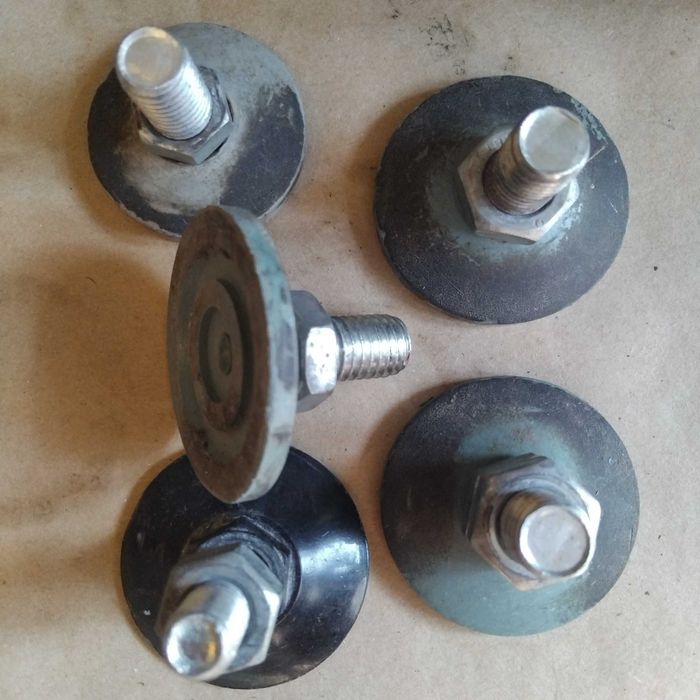 Колеса для меблів (тумбочка, підставка)