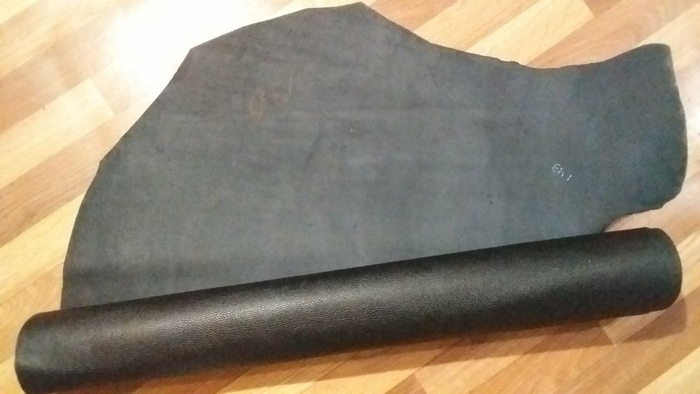 галантерейная кожа чёрная и красная handmade