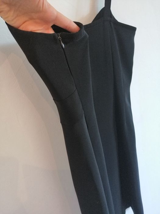 Маленька чорна сукня Little Black Dress