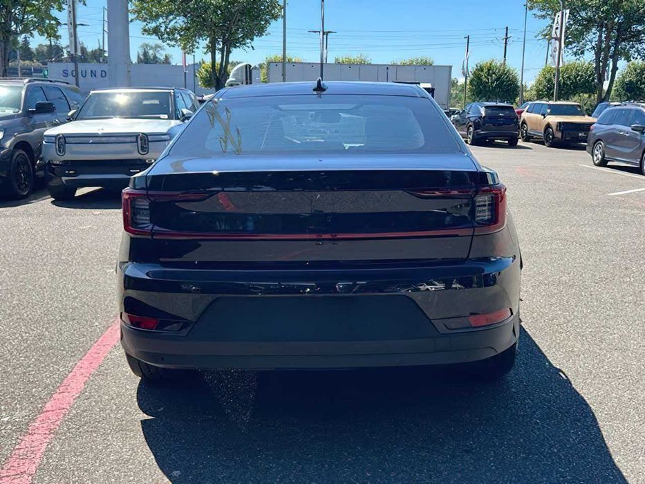 Polestar 2      2023