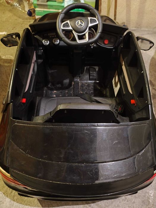 Mercedes para criança