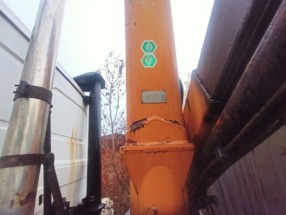 МАЗ кран маніпулятор.