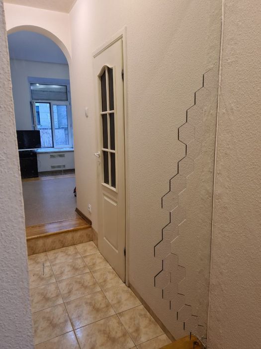 ЗАВЖИ Є СВІТЛО! Центр міста. Оренда 1-к. квартири 34 м2 - Десятинна 13