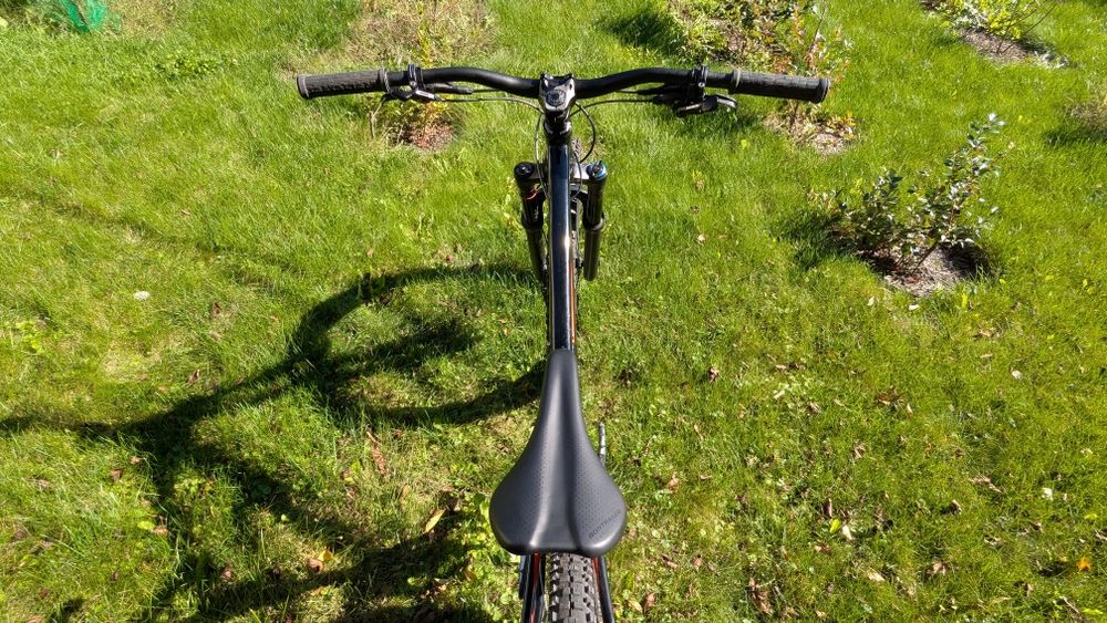 YT Wicked, Sram GX Shimano XT Hope Fox Float Rock Shox Yari