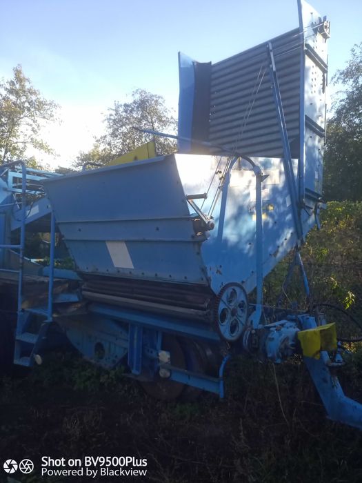 Картопле збиральний комбайн Анна в відмінному стані