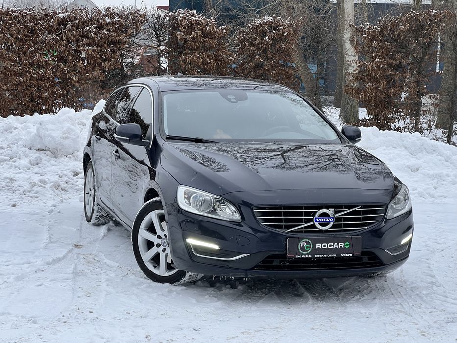 Volvo v60 2.0 4D Автомат Не фарбована