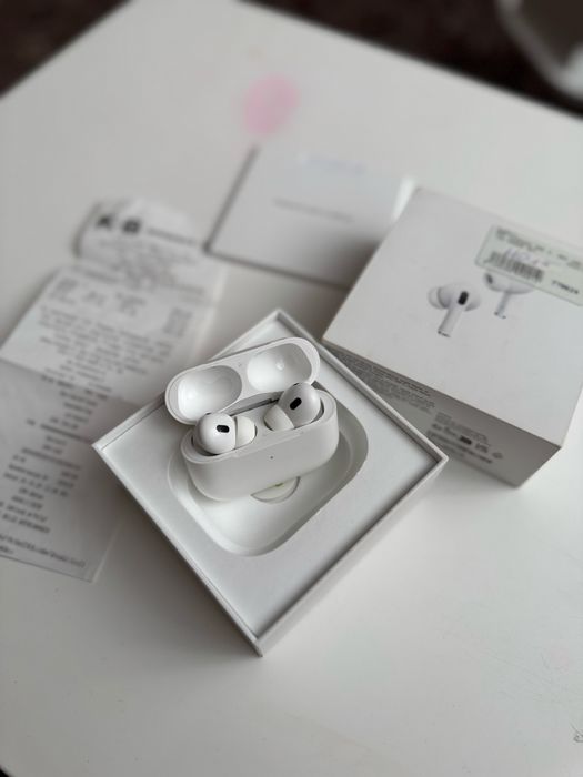 Apple AirPods Pro 2 (2-ге покоління, оригінал)