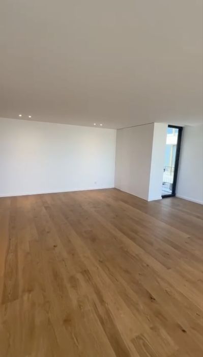 Arrendamento Apartamento T4 Living Sea