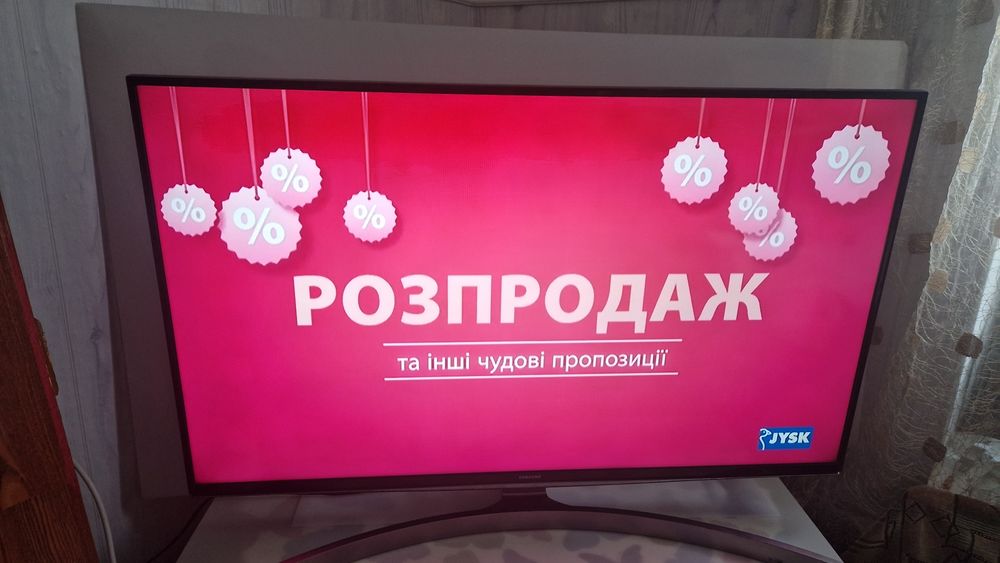 Смарт лед телевізор Самсунг 40 дюймів відмінний стан