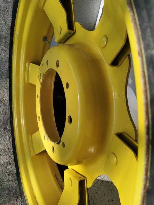 2 Wąskie koła uprawowe 9,5r36, 230/95r36 john deere