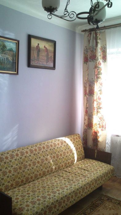 Pokoje dla studentów centrum Kielc, na osobnym piętrze w domu