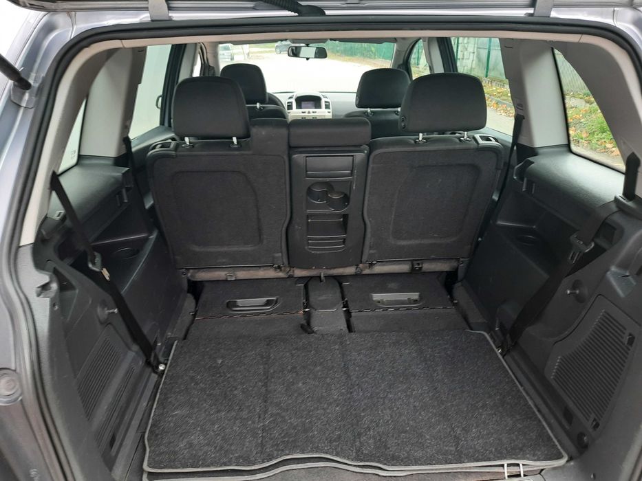 Wyprzedaż 1.6 benzyna 7 osobowy ważne opłaty