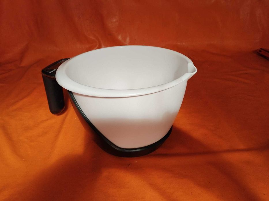 Balança de cozinha com taça de mistura