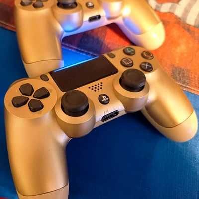 Ps4 Slim Gold stan idealny