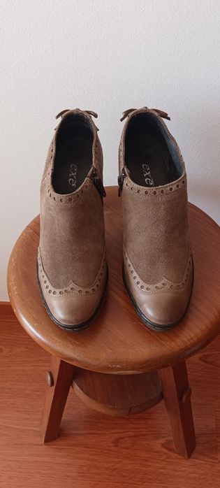 Botins camel Exé