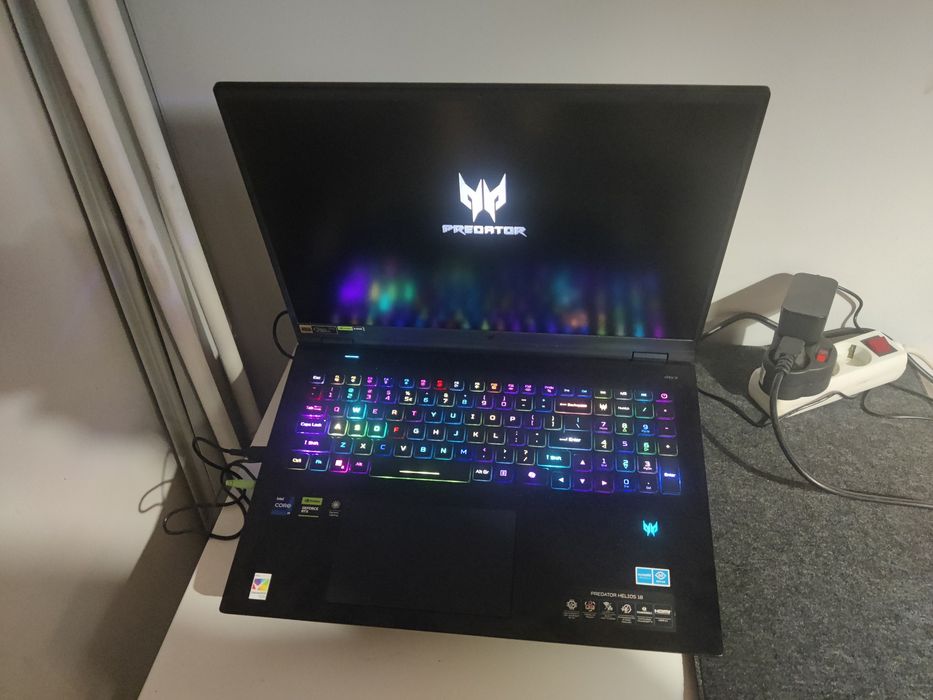 Acer Predator '18 2K  Rtx 4090 i9-14900HX 32RAM