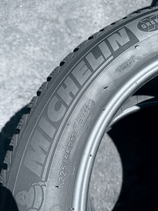 225 55 17 Michelin PA4 90% 2024 Шини Зима