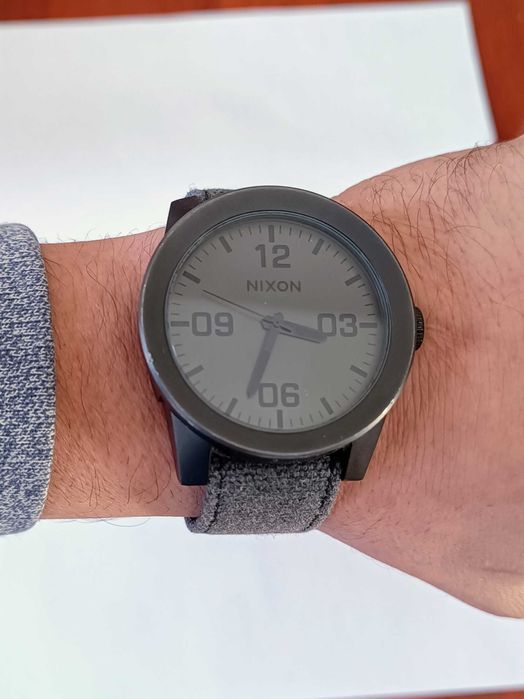 Relógio Nixon "The Corporal" black dial, Canvas/Leather+bracelete Xtra