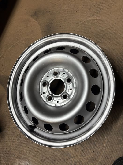 5x112 6,5Jx16 ET52 felgi stalowe MERCEDES VITO A447