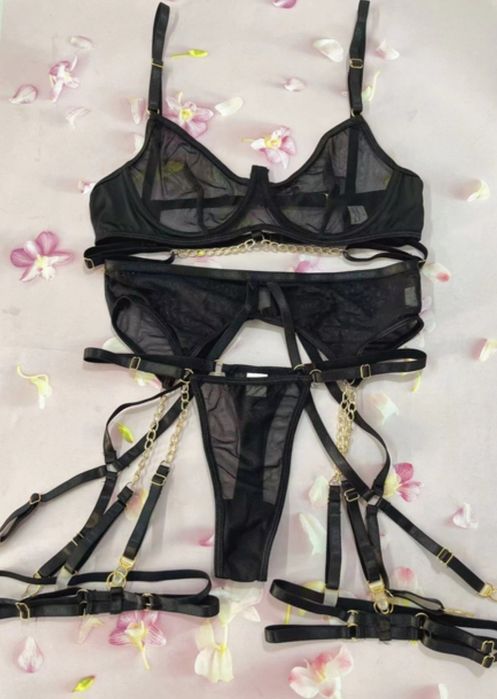 Комплект нижнего белья