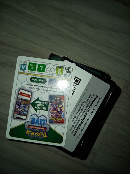 Karty kodów Pokemon Tcg online, ponad 210 kodów
