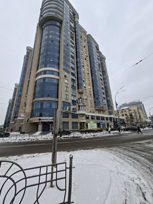 Продаж 2К . на Печерську ! 4 поверх ! Князів  Острозьких 46/ 2