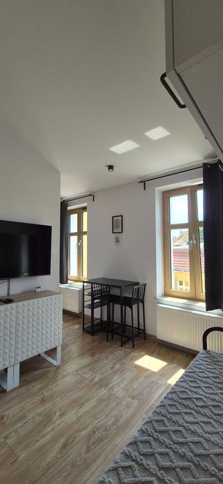 Klimatyczne studio z duszą | Pierwszy najem przy Rynku Łazarskim