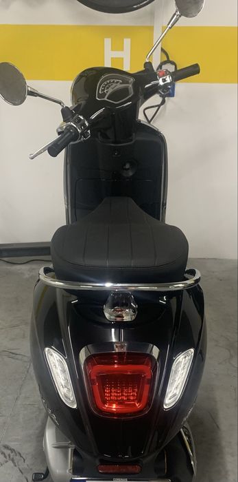 Vespa Piaggio Primavera 125