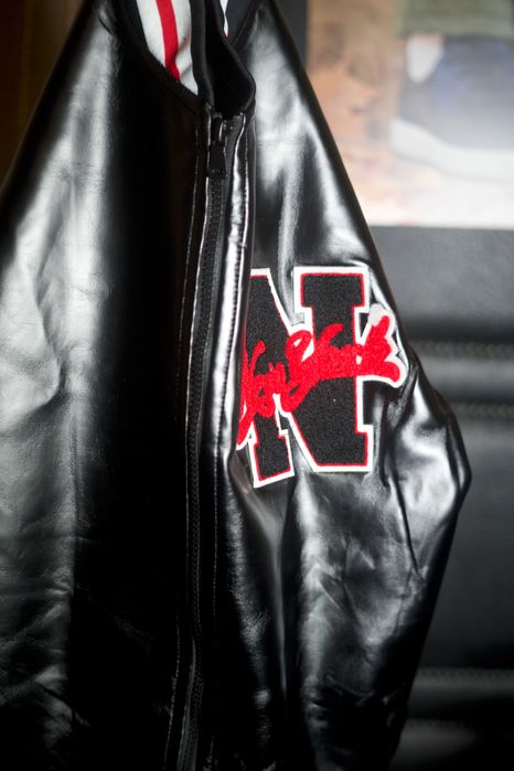 elegante casaco de pele genuína  perfeito de alta qualidade