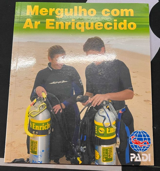 Coleção de 6 livros e manuais PADI de Mergulho – Open Water, Nitrox, Adventures, Search & Recovery + Guias
