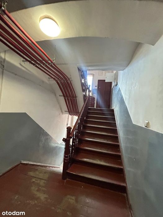 Funkcjonalne mieszkanie w centrum Katowic do odświeżenia! - Więcej