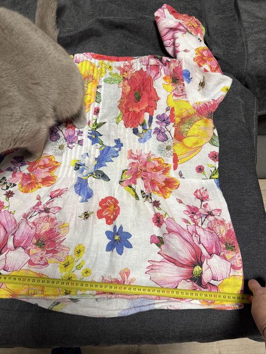 Лляна жіноча сорочка