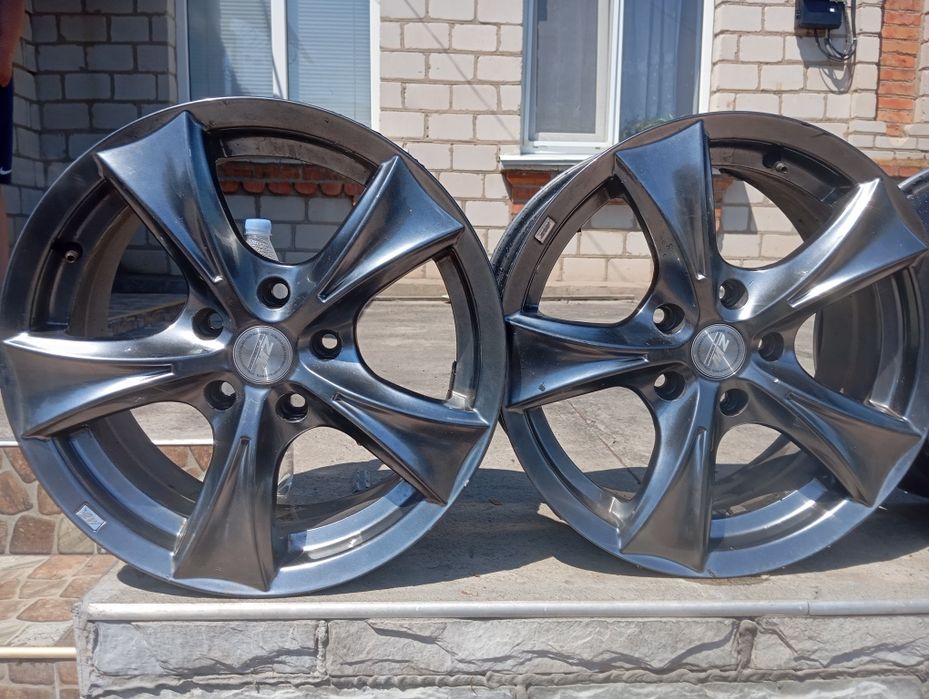 Продам диски р 16 майже нові