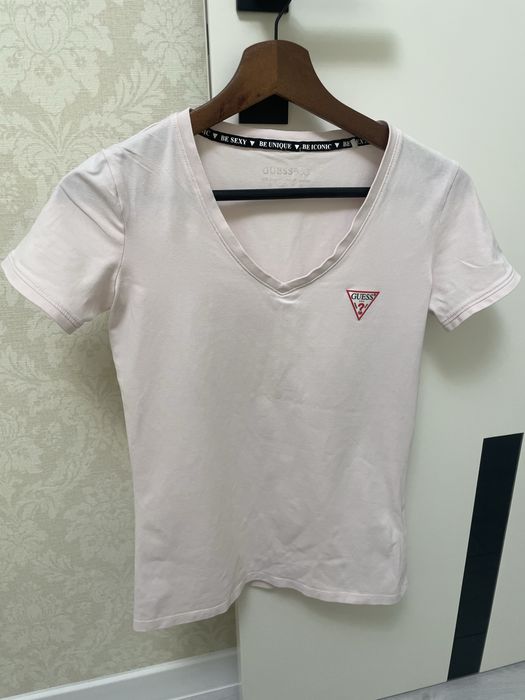 Футболка жіноча GUESS M