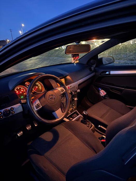Opel Astra 1.7 gtc 125cv