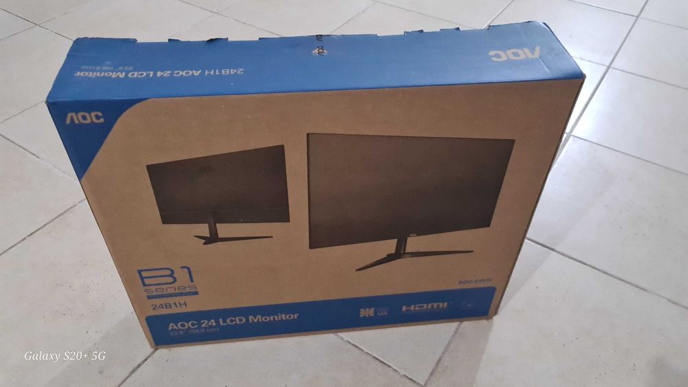 2 AOC 24B1H LCD Monitors64750890564739120