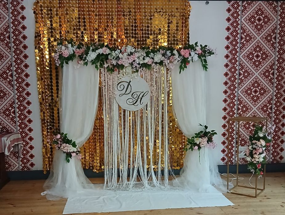 Весільна арка,фотозона