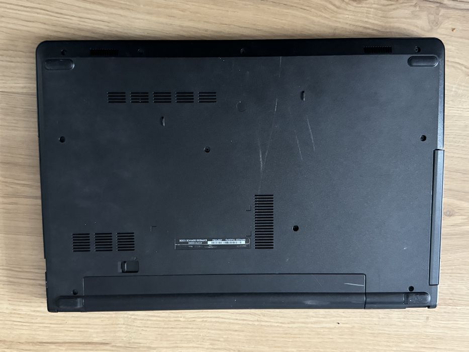 4 Laptopy Dell , Lenovo uszkodzone