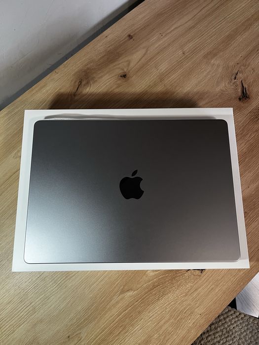 MacBook Pro 14” 2021 M1 Pro 16GB RAM 512GB SSD Space Gray