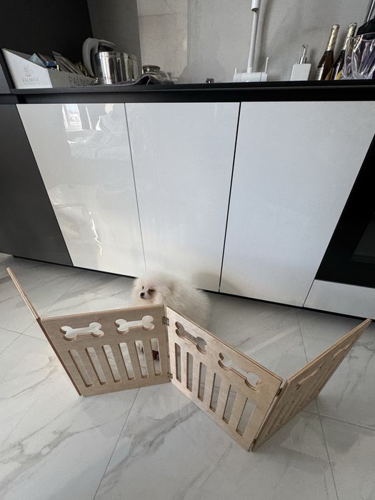 Перегородка для собак. Ограждение для собак. Клетка для собак