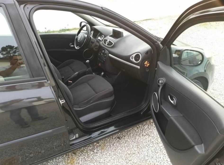 Renault Clio III 1.2 16V 2010, gasolina, 158.896 km, com GPS TomTom