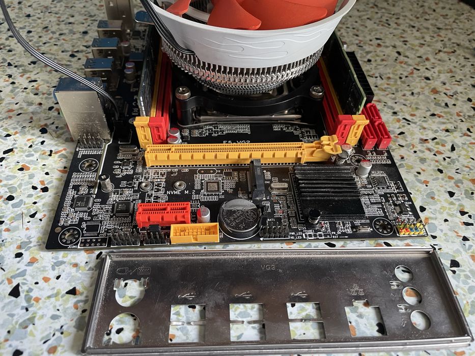 X79-E5 VG2 2011 Xeon E5-2650 v2 2х16 2.6-3.2 GHz ОЗУ 16х2GB