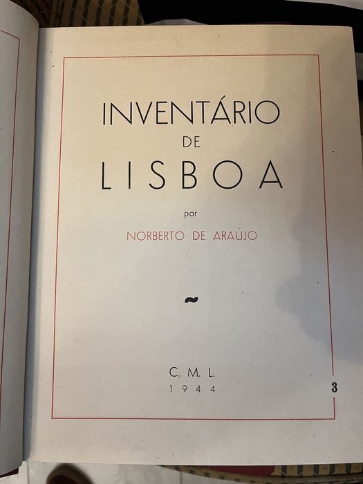 Livros antigos de história de Lisboa