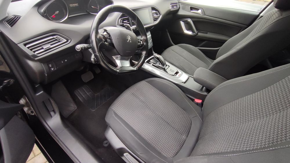 Peugeot 308 1.2 automático