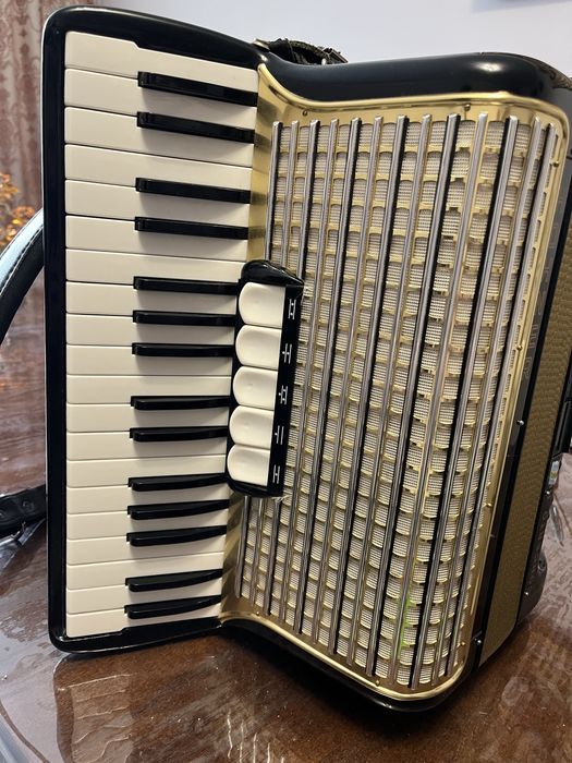 Акардеон Hohner 72 баси