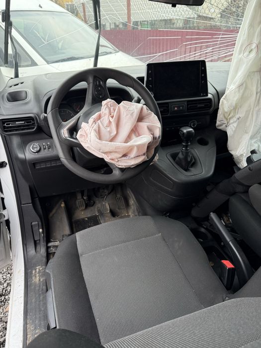 Opel combo 2023 року 1.5 дизель