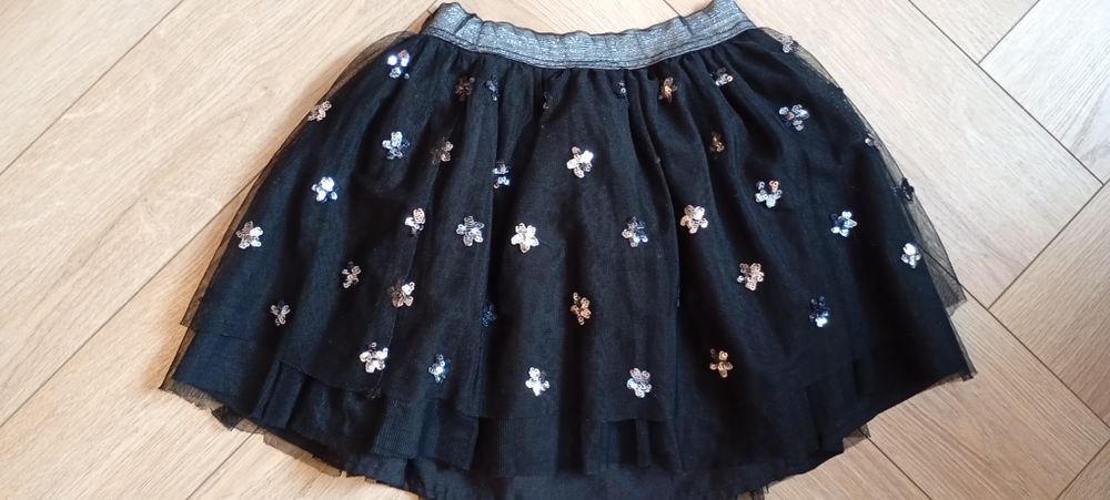 Zestaw ubrań dla dziewczynki  128-134